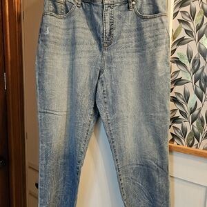 Chico's Light Blue So Slimming Girlfriend Slim Leg Jeans